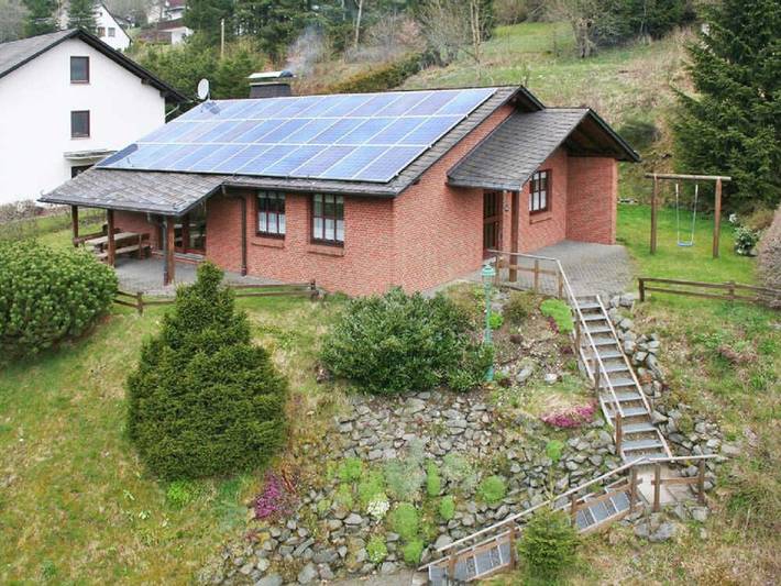 Ferienwohnung für 6 Personen, mit Terrasse und Garten