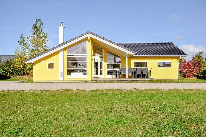 Ferienhaus für 10 Personen, mit Terrasse und Sauna sowie Whirlpool, mit Haustier in Großenbrode