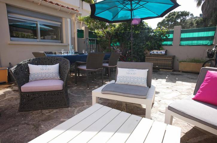 Gîte pour 3 personnes, avec vue et jardin dans Plage d'Aiguebelle