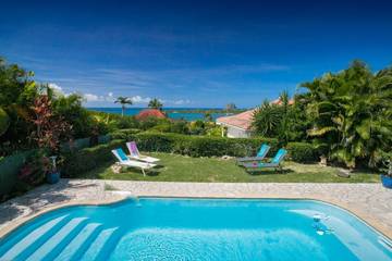Villa pour 8 personnes, avec jardin ainsi que piscine et terrasse en Martinique
