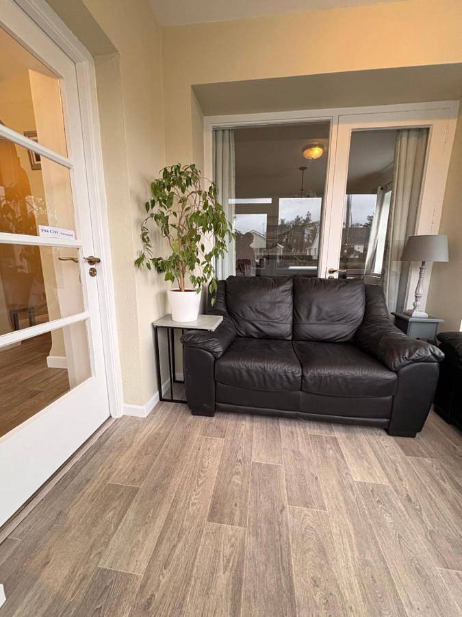 Location de vacances pour 6 personnes, avec jardin dans Dunglow - 2