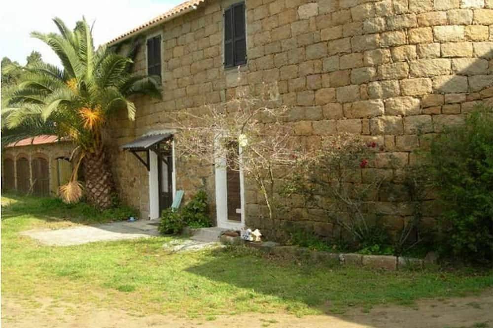 Petite Maison Rustique près de la plage in Campomoro, Belvédère-Campomoro