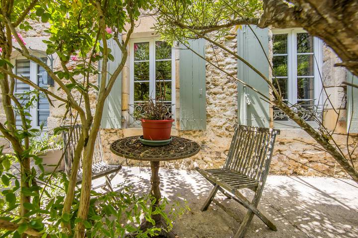 B&b for 2 people, with garden in Southern France