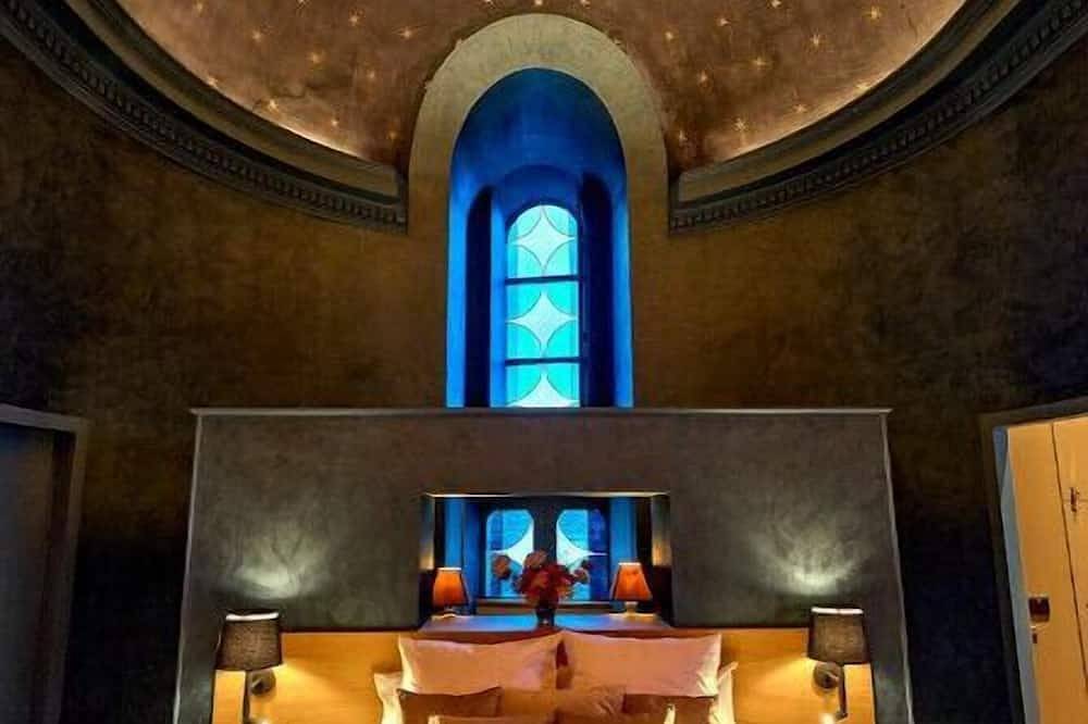 Entire apartment, La Chapelle, the only 5-star Suite in Nevers in Nevers, Nièvre