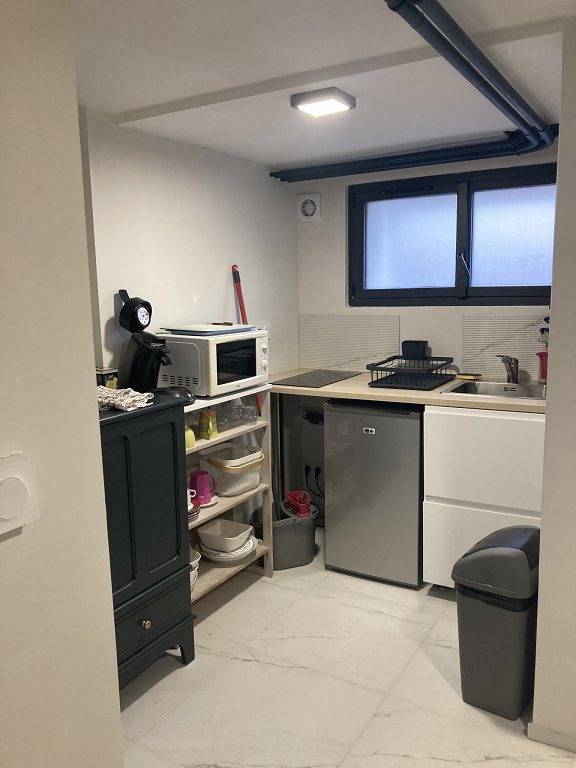 Studio entier, 30 min de Paris en train, studio 42 m² in Verneuil-sur-Seine, Yvelines