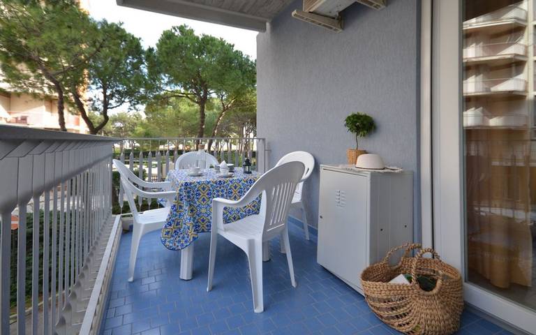 Apartament wakacyjny dla 4 osób, z balkon i widok na ocean w Prowincja Udine
