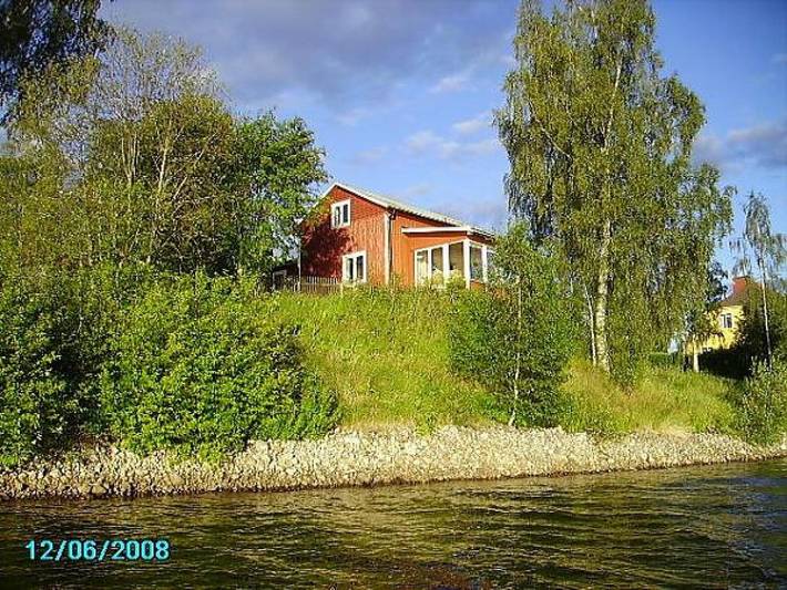 Ferienhaus für 6 Personen, mit Balkon und Terrasse sowie Garten und Sauna in Schweden - 2