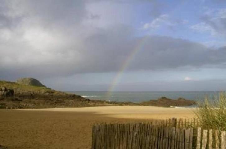 Location de vacances pour 8 personnes, avec Terrasse et Jardin dans Plage de la Touesse