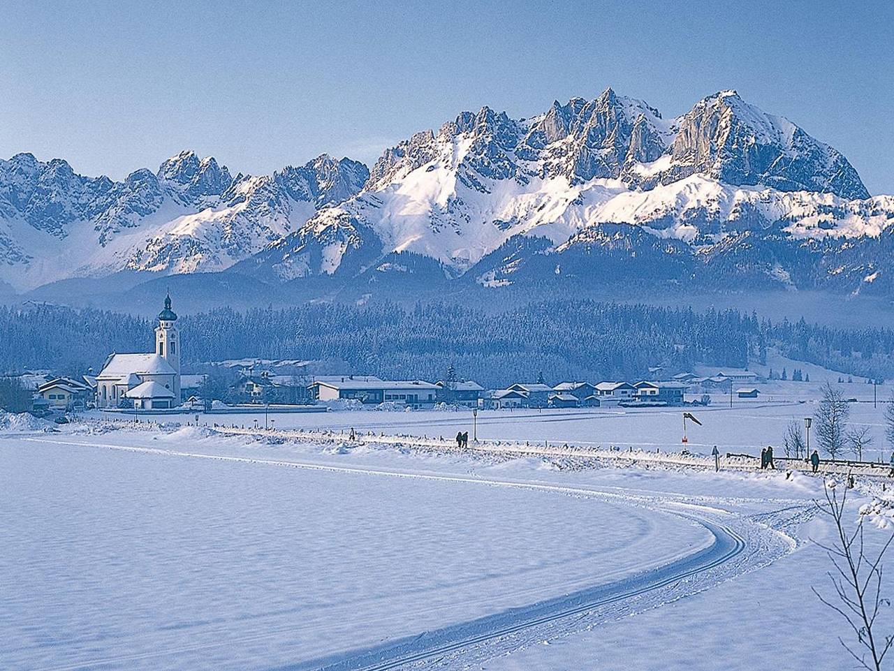 Ganze Ferienwohnung, Haus St. Michael - Apartment "Enzian" 1-2 Personen in Oberndorf in Tirol, Kaisergebirge