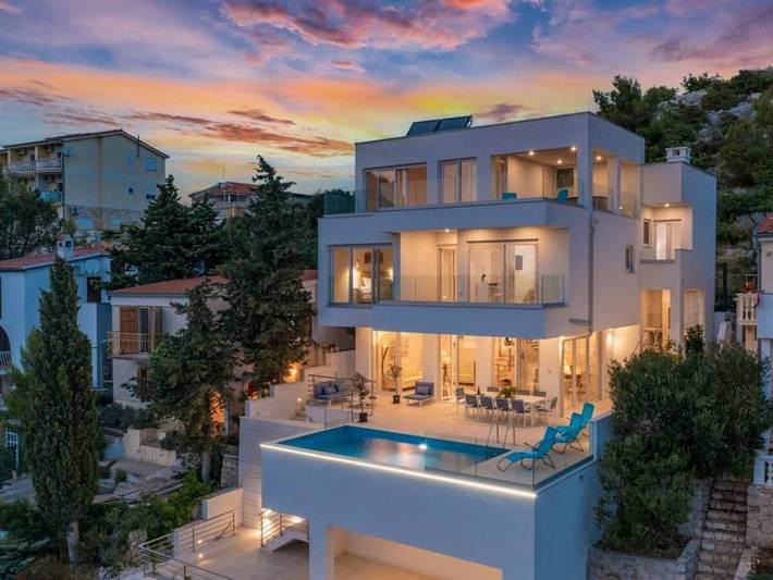 Villa pour 10 personnes, avec balcon ainsi que jacuzzi et piscine à Drage (Pakoštane) - 4
