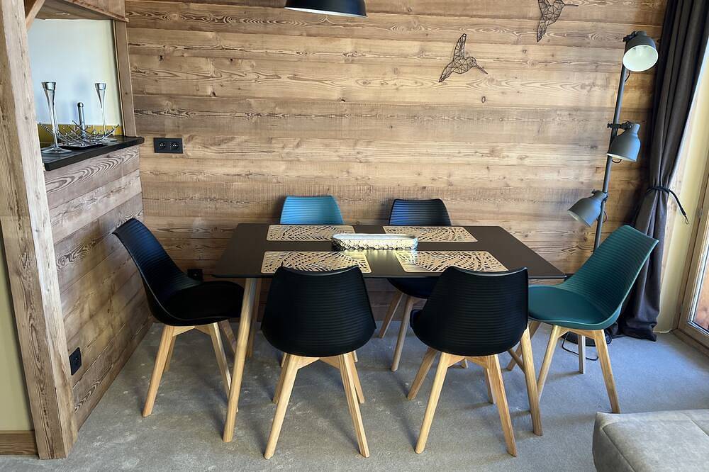 Entire apartment, Resort center, app. 36 m2, 1 bedroom, mountain corner, balcony, ski room, Wifi in Morzine, Les Portes du Soleil