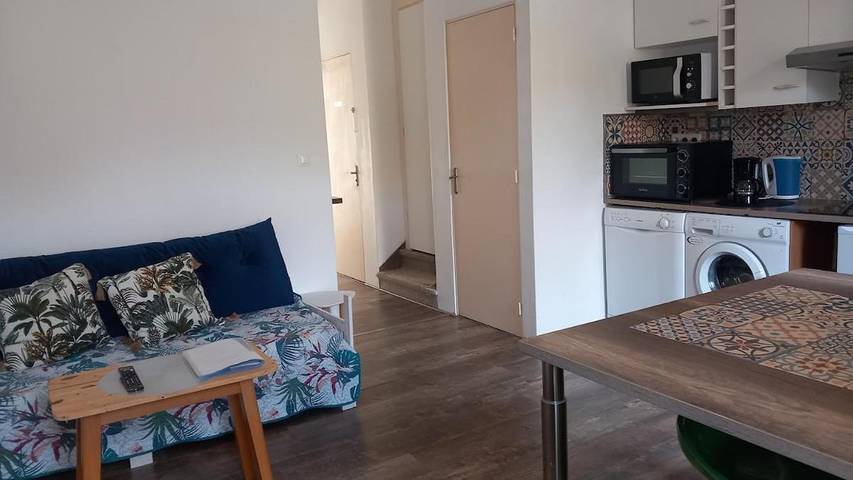 Gîte pour 4 personnes, avec Terrasse et Vue à Montpezat-sous-Bauzon
