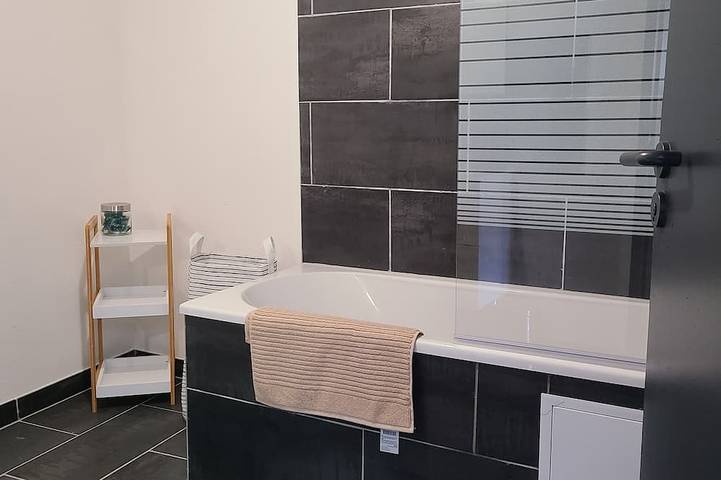 Ganze Wohnung, Beautiful duplex with garage in Giromagny, Regionaler Naturpark Belchen der Vogesen