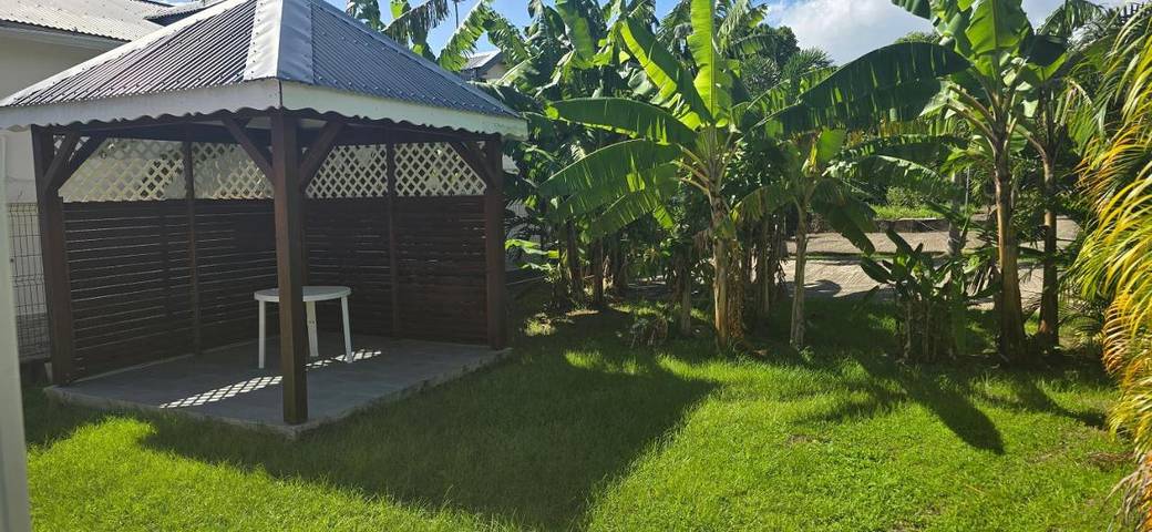 Gîte pour 3 personnes, avec jardin et vue à Baillif - 3