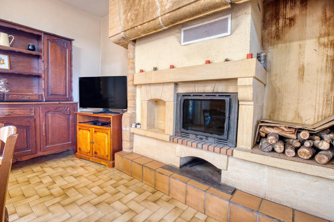 Ferienhaus 'L'Hirondelle - Perigord Noir' mit privater Terrasse und Gemeinschaftsgarten in Saint-Geniès, Périgord Noir