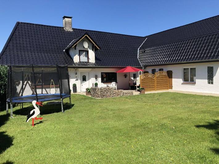 Ferienwohnung für 6 Personen, mit Garten und Terrasse, mit Haustier
