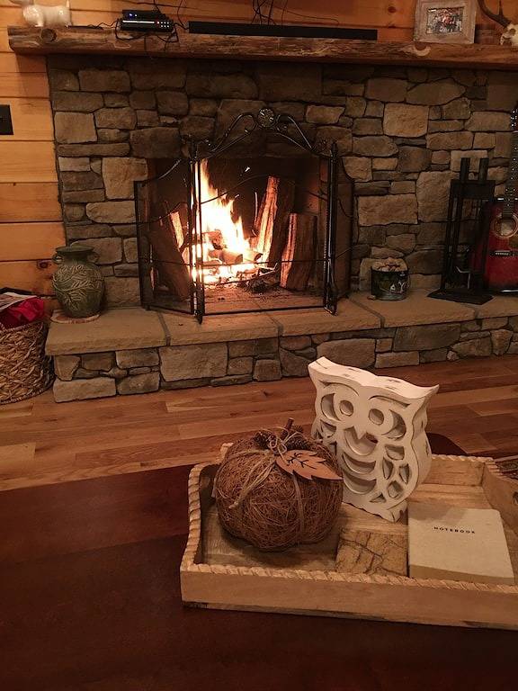 Creekside Hütte, Willis, Va in Blue Ridge Parkway, Floyd County