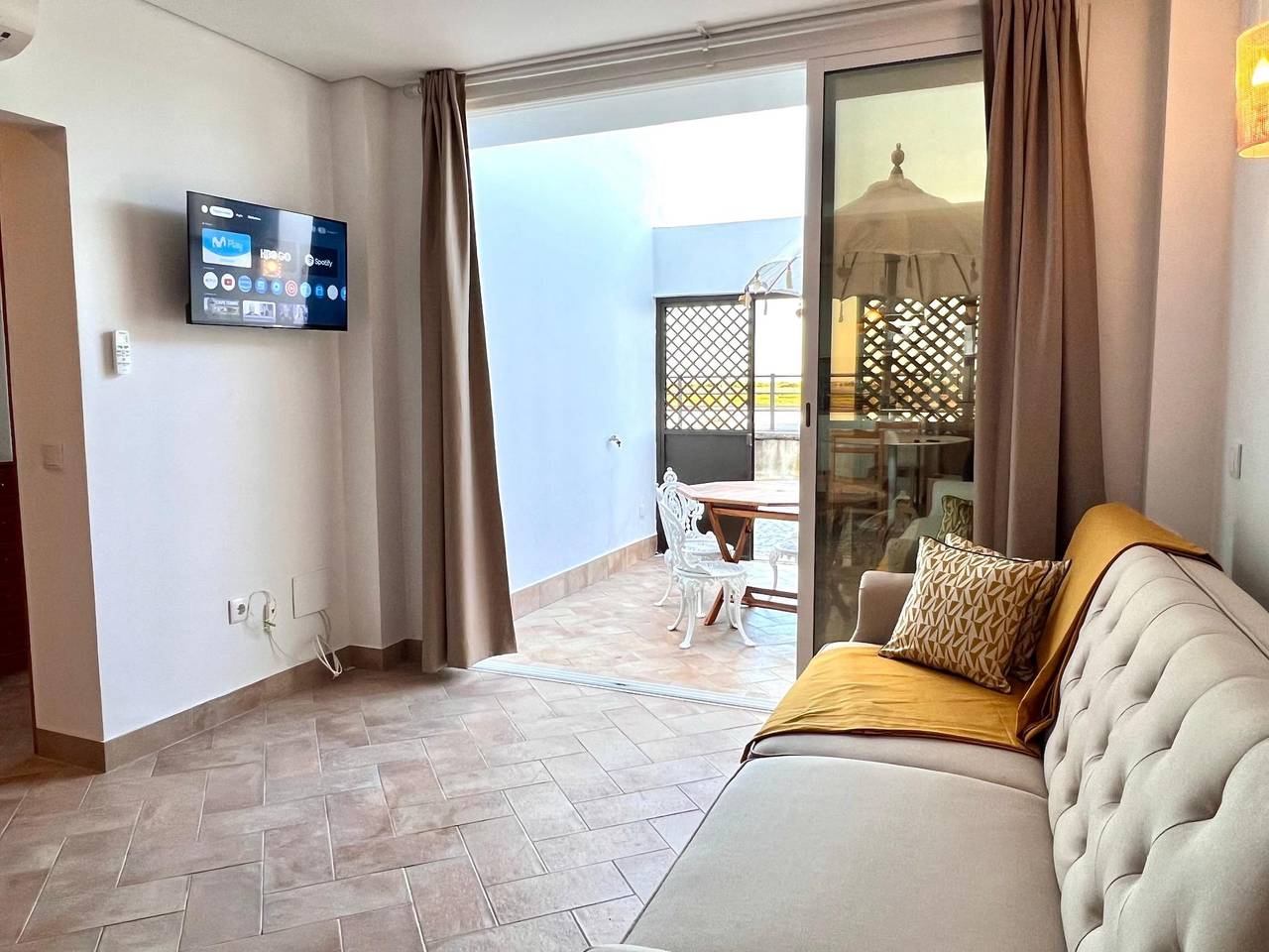 Ganze Ferienwohnung, Ferienwohnung für 4 Personen mit Terrasse in Cabanas de Tavira, Conceição e Cabanas de Tavira