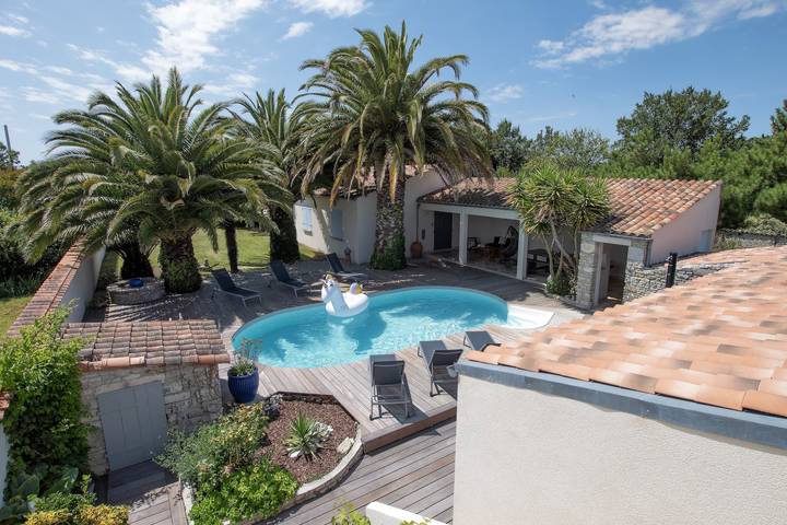 Maison de vacances pour 9 personnes, avec Terrasse ainsi que Jardin et Piscine