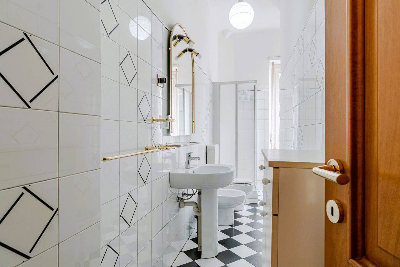 Ganze Wohnung, Ferienwohnung für 3 Personen mit Balkon/Terrasse in Turin, Turin Provinz