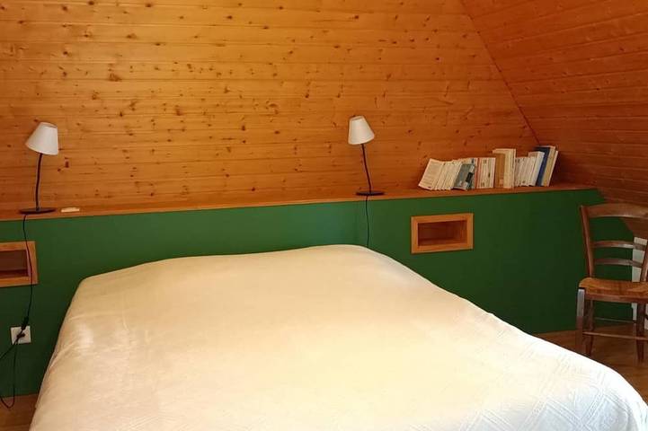 Location de vacances pour 4 personnes, avec Jardin à Saint-Pierre-Roche - 2