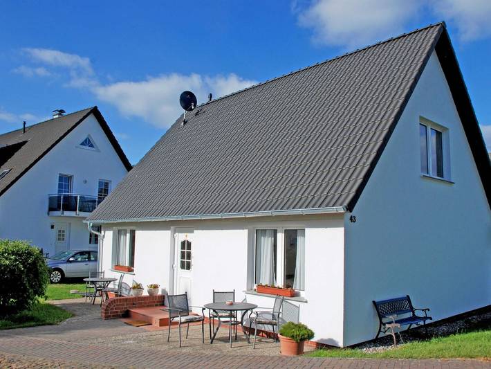Ferienwohnung für 2 Personen, mit Garten und Terrasse sowie Seeblick und Ausblick, kinderfreundlich auf der Halbinsel Mönchgut - 2