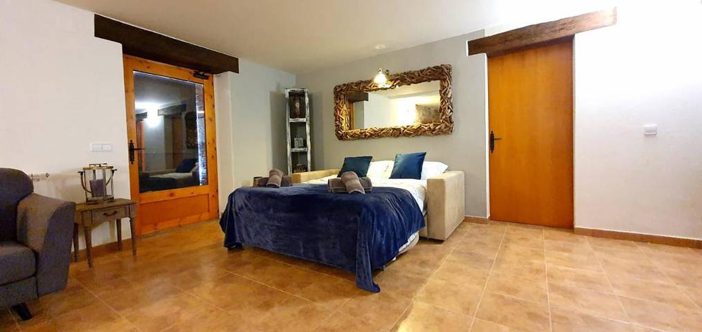 Casa de vacaciones para 6 personas, con jardín y piscina además de jacuzzi y terraza en Bages - 4