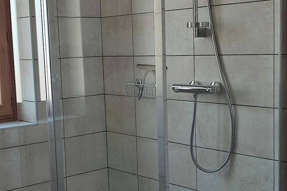 Appartement entier, Haute-Savoie à Reignier, Appt. à 5 mi du Léman Express  20 mi de l'Apt de Geneve in Reignier-Ésery, Région de Saint-Julien-en-Genevois