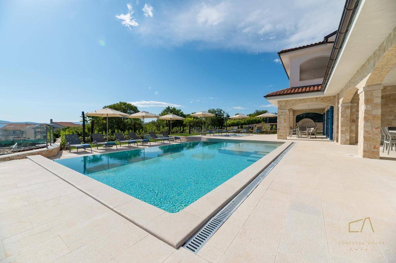 Luxury Apartments Loma in Sveti Vid-Miholjice, Malinska-Dubašnica