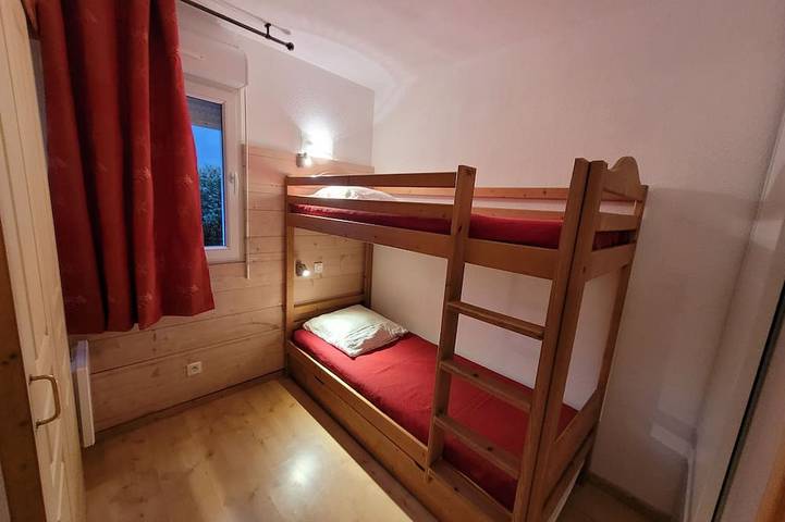 Apartamento entero, T3 garden apartment in residence in Bagnères-de-Luchon, Pirineos franceses