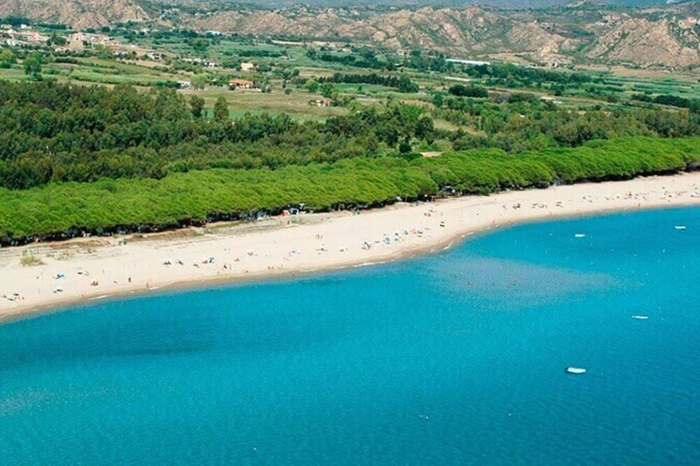 Wunderbares alleinstehendes Ferienhaus für 6 Gäste mit Klimaanlage, W-Lan und Terrasse in Lotzorai, Ogliastra Provinz