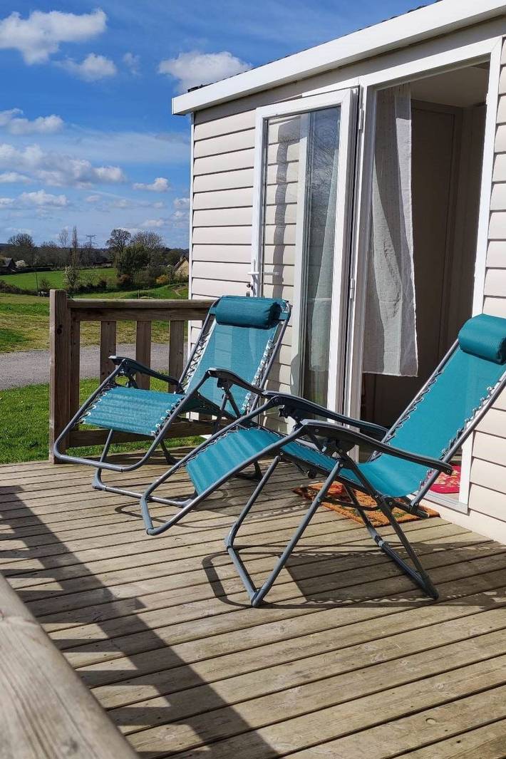 Location de vacances pour 4 personnes, avec jardin à Litteau