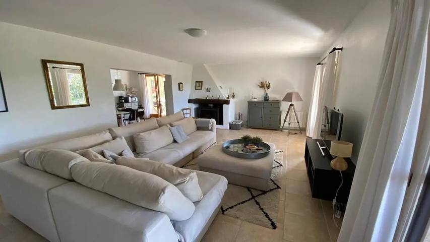 Location de vacances pour 5 personnes, avec jardin et piscine à Cesseras - 3