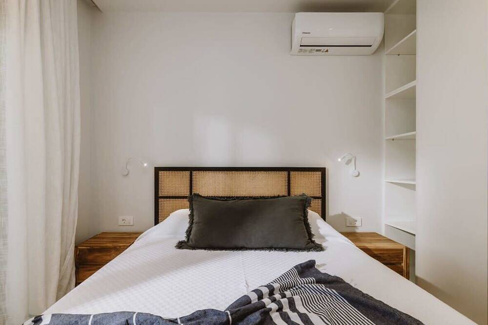 Villa Morby Summary: in Palairos, Etolia-Acarnania