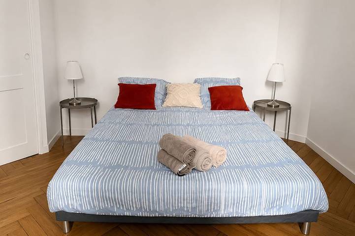 Appartement entier, Élégant haussmannien rénové – Hôtel de Ville in Saint-Étienne, Loire