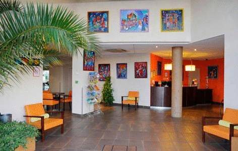 Hôtel pour 2 personnes, avec jacuzzi et terrasse à Andrézieux-Bouthéon - 2