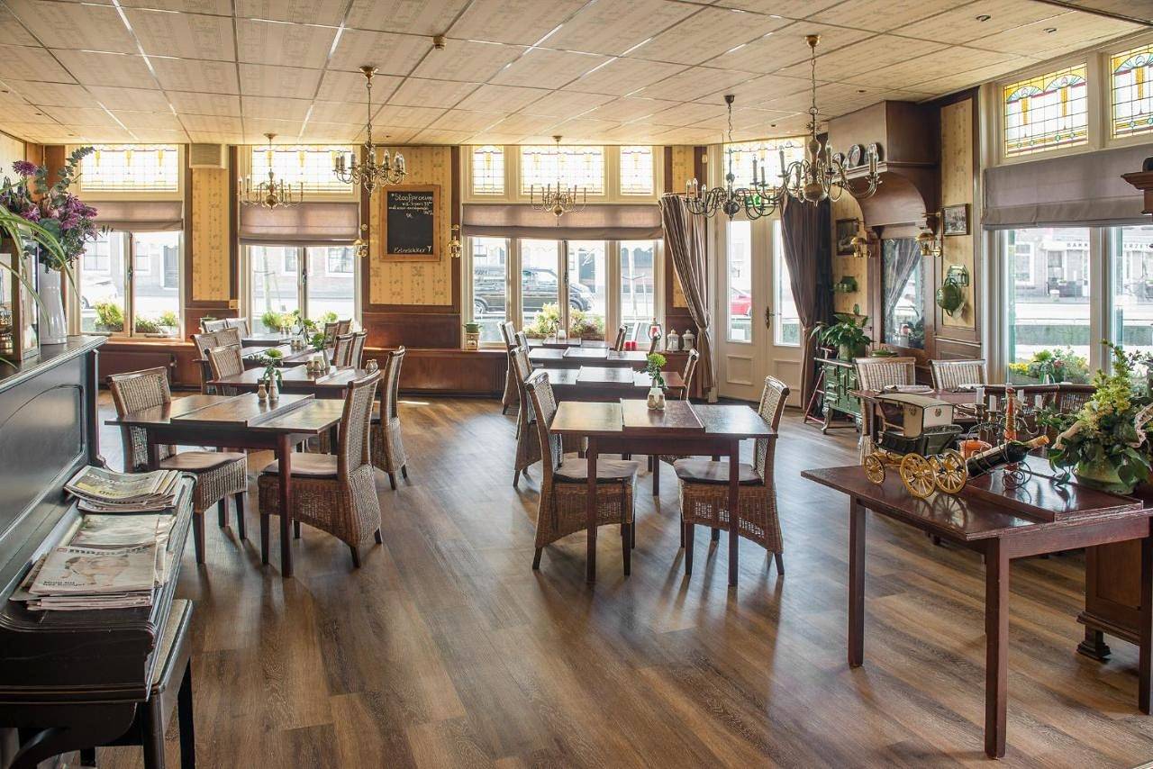 Hotel 't Heerenlogement in Harlingen, Niederländische Nordsee