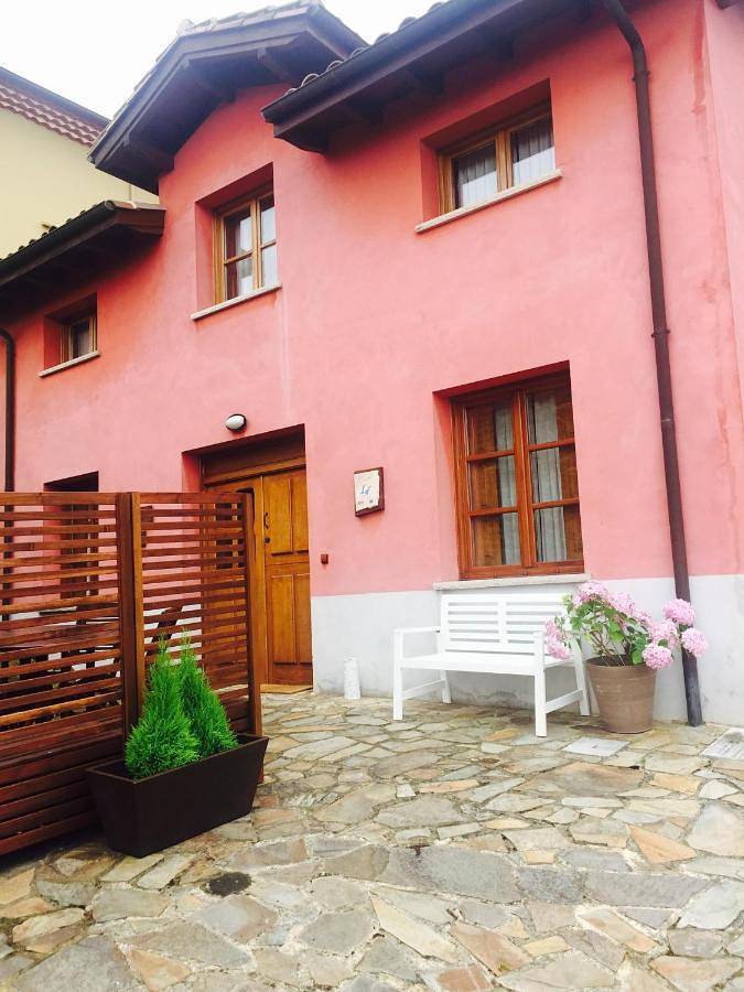 Apartamento para 9 personas, con vistas y piscina en Pravia