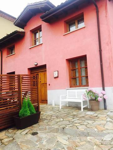 Casa de vacaciones para 9 personas, con vistas y piscina en Costa Occidental Asturiana