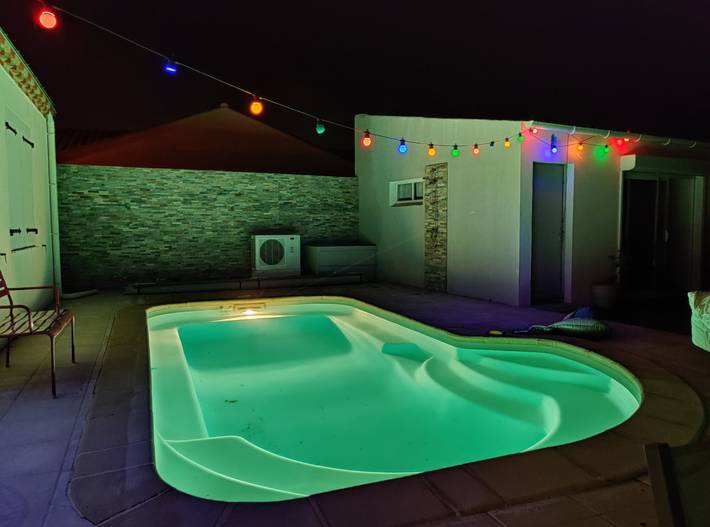 Gîte pour 6 personnes, avec piscine ainsi que jardin et terrasse