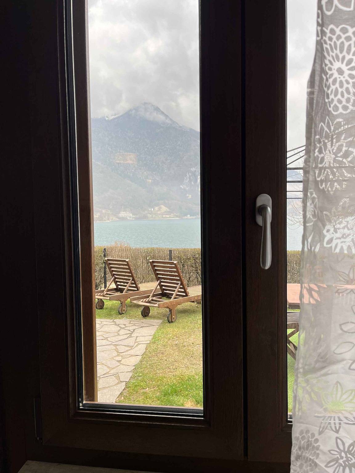 Vakantiehuis met privétoegang tot het meer , foto 6
