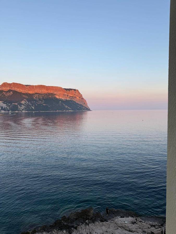 Gîte pour 5 personnes, avec balcon et vue dans Plage Du Bestouan Cassis - 2