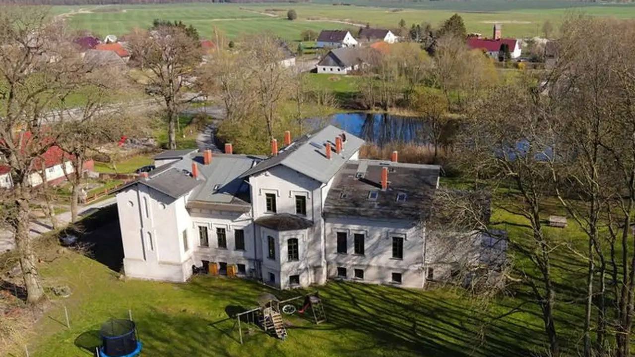 Ganze Ferienwohnung, Ferienwohnung für 8 Personen (218 m²) in Bartelshagen in Dalkendorf, Mecklenburgische Schweiz