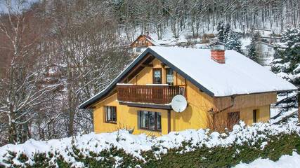 Ferienhaus für 4 Personen, mit Balkon und Garten in Steinbach-Hallenberg