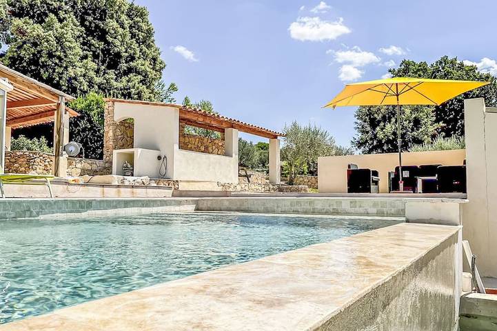 Location de vacances pour 6 personnes, avec piscine et balcon à Moissac-Bellevue