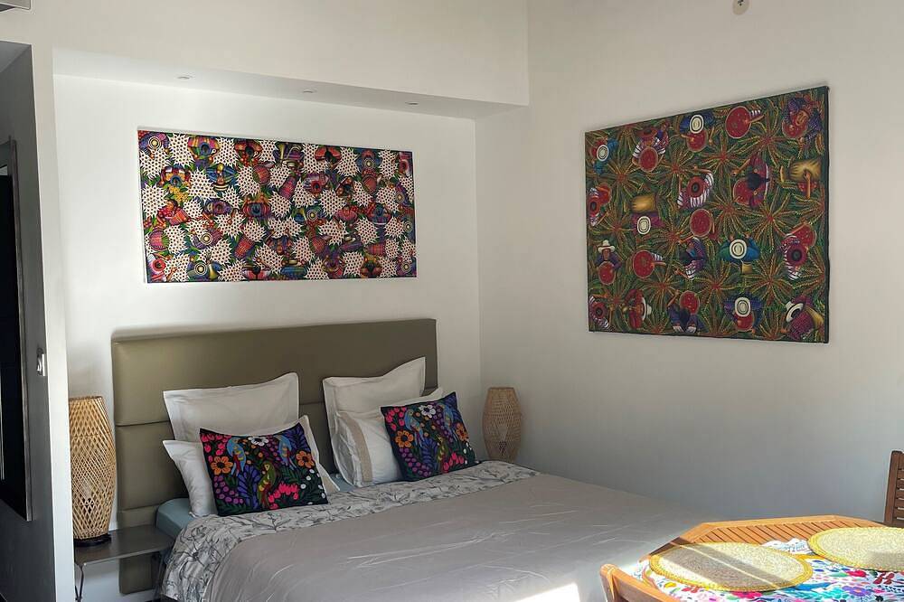 Studio comfortabel aan het strand met zwembad 12 x 6 m in Saint-Maximin-la-Sainte-Baume, Brignoles region