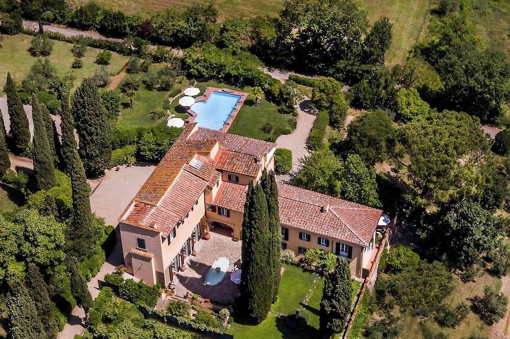 Magnificent 8Bd Villa W/ Heated Pool,Top Location! in Comune di Galuzzo (1861-1865), Florence