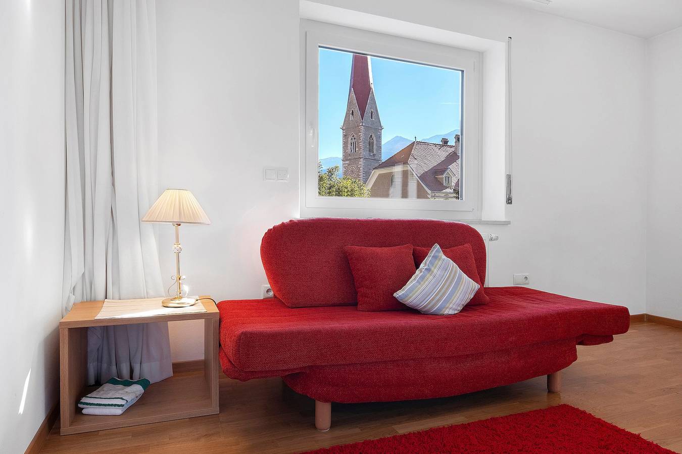 Ganze Wohnung, Ferienwohnung 'Haus Gufler Hasenohr' mit Bergblick, Balkon und Wlan in Schlanders, Nationalpark Stilfser Joch