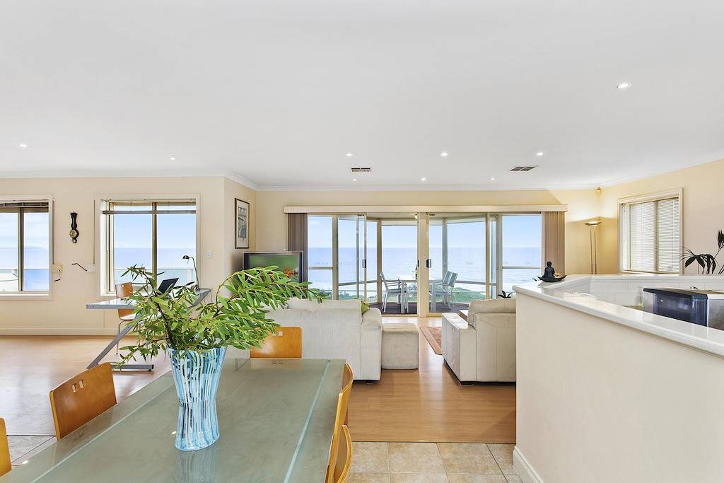 Holiday Home for 8 People in Aldinga Beach, City of Onkaparinga