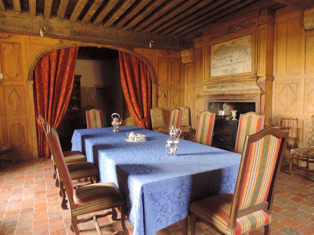 Château de Rosières - Chambre du Puits in Saint-Seine-sur-Vingeanne, Région de Dijon